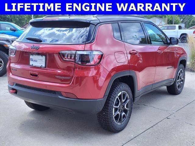 2025 Jeep Compass Trailhawk