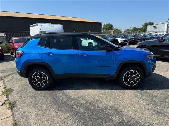 2025 Jeep Compass Trailhawk