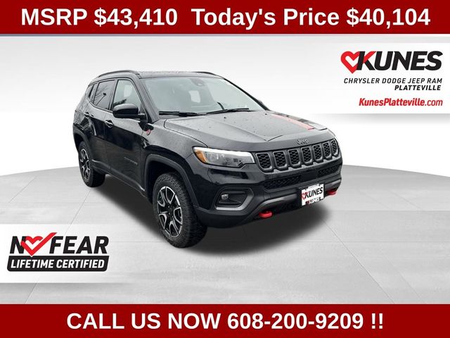 2025 Jeep Compass Trailhawk