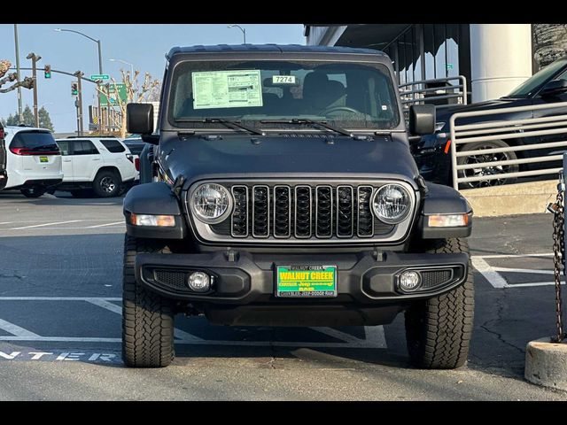 2025 Jeep Gladiator Nighthawk