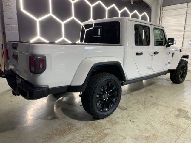 2025 Jeep Gladiator Nighthawk