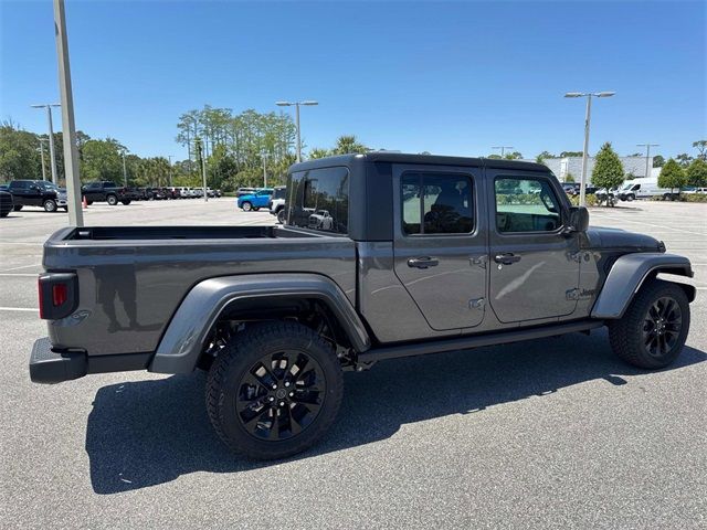 2025 Jeep Gladiator Nighthawk