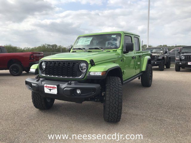 2025 Jeep Gladiator Nighthawk