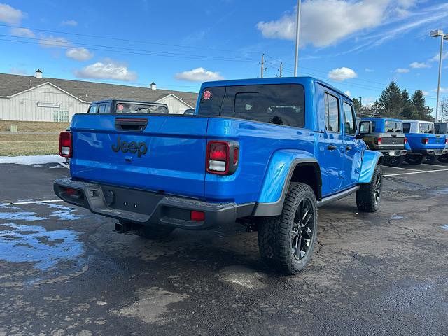 2025 Jeep Gladiator Nighthawk