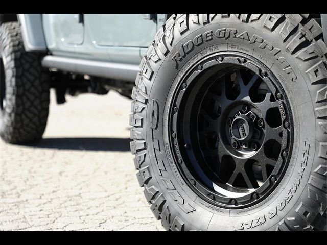 2025 Jeep Gladiator Nighthawk