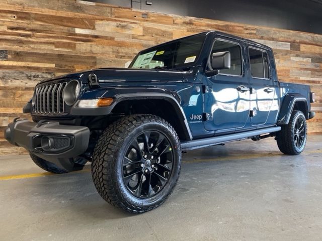2025 Jeep Gladiator Nighthawk