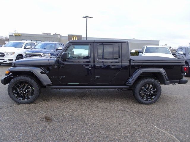 2025 Jeep Gladiator Nighthawk