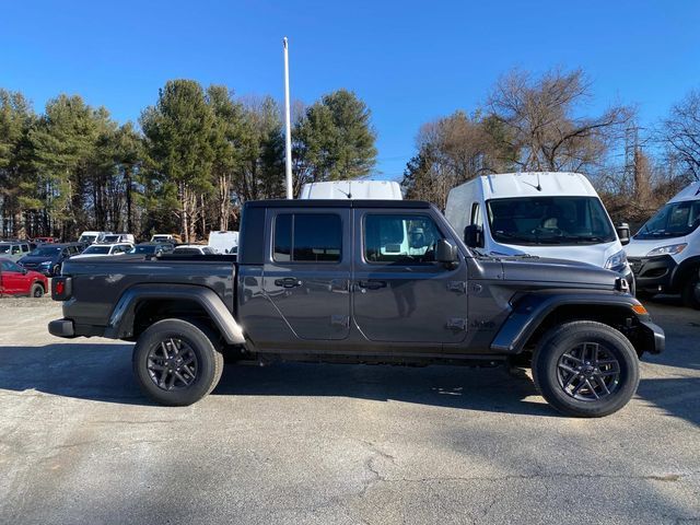 2025 Jeep Gladiator Sport S