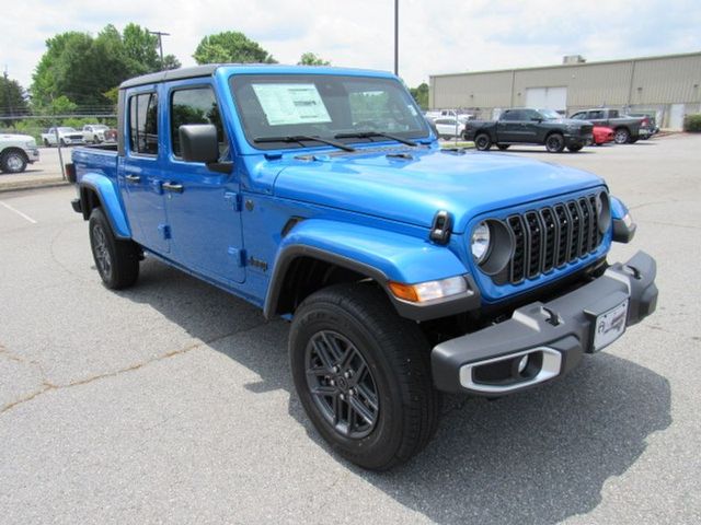 2025 Jeep Gladiator Sport S