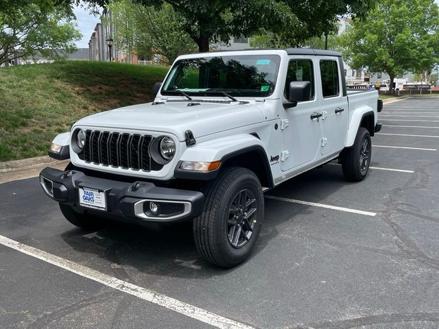 2025 Jeep Gladiator Sport S