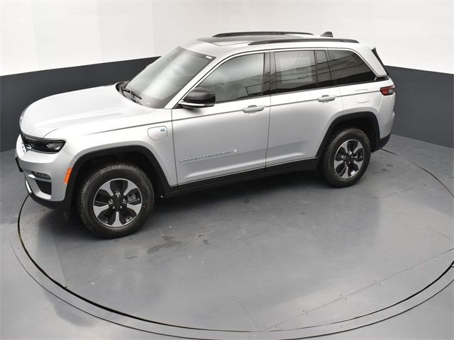 2025 Jeep Grand Cherokee 4xe Base