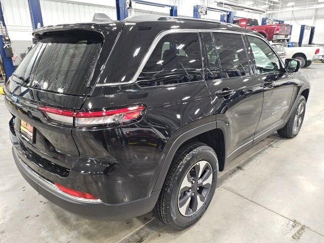 2025 Jeep Grand Cherokee 4xe Base