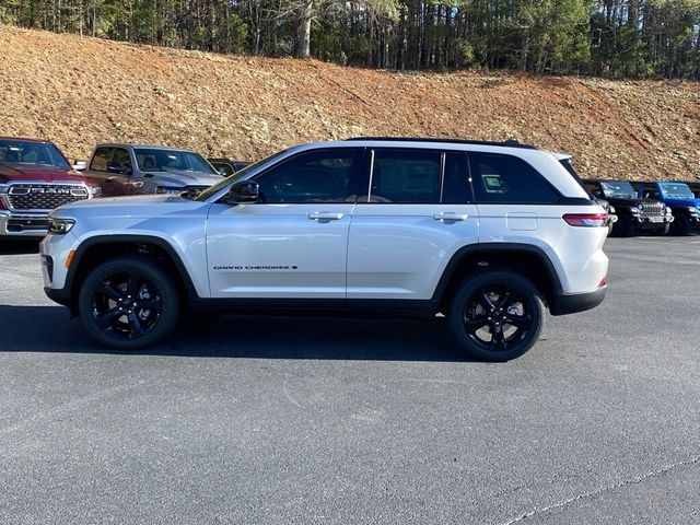 2025 Jeep Grand Cherokee Altitude X