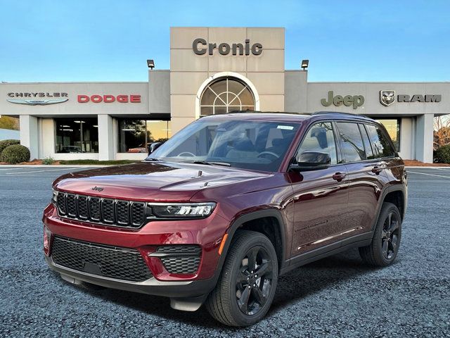 2025 Jeep Grand Cherokee Altitude