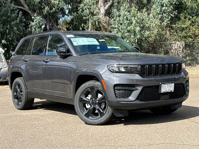 2025 Jeep Grand Cherokee Altitude