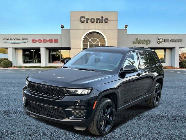 2025 Jeep Grand Cherokee Altitude