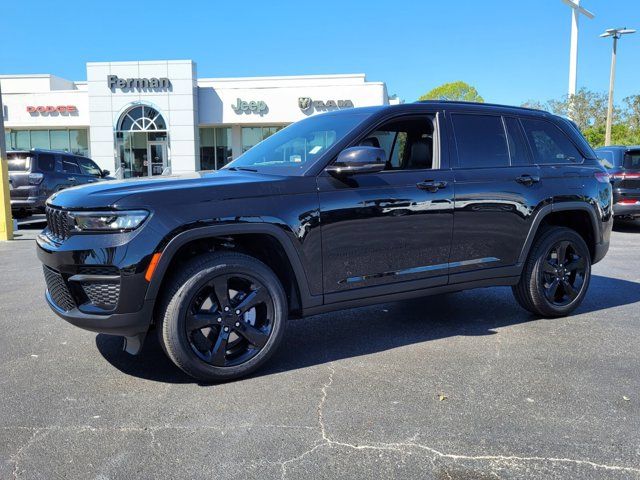 2025 Jeep Grand Cherokee Altitude