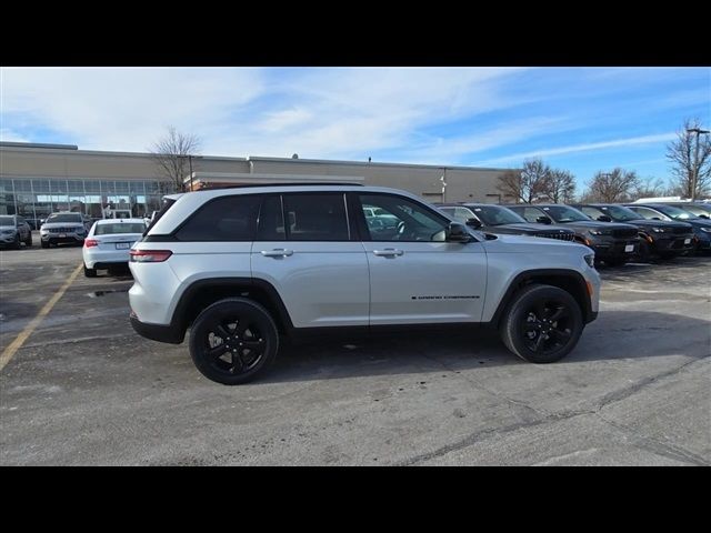 2025 Jeep Grand Cherokee Altitude