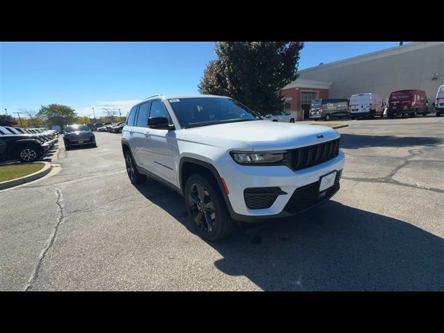 2025 Jeep Grand Cherokee Altitude