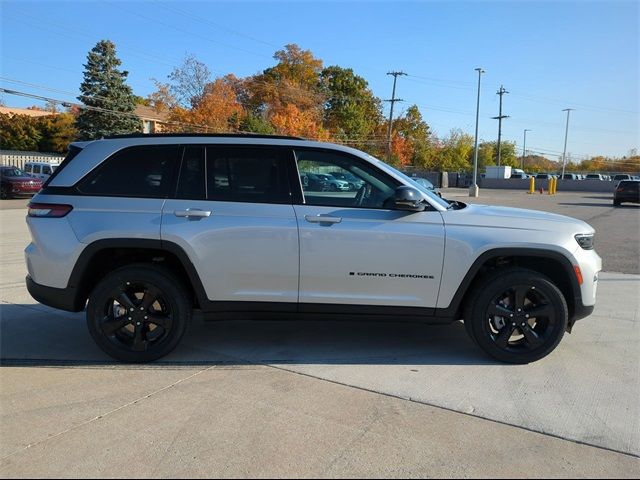 2025 Jeep Grand Cherokee Altitude