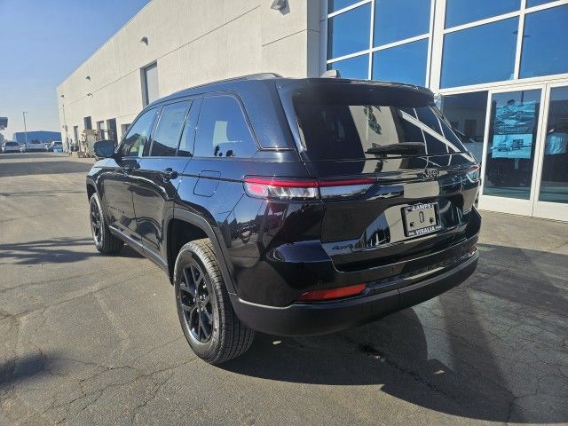 2025 Jeep Grand Cherokee Altitude