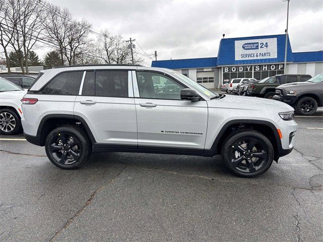 2025 Jeep Grand Cherokee Altitude X