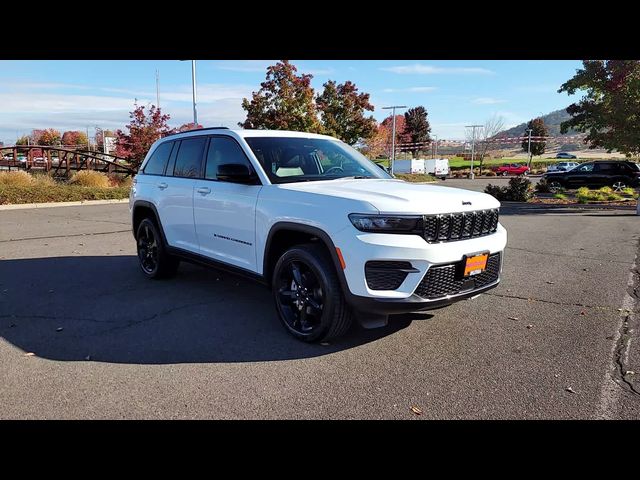 2025 Jeep Grand Cherokee Altitude X