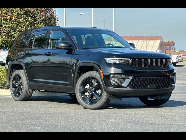 2025 Jeep Grand Cherokee Altitude X