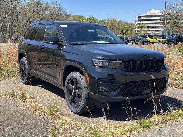 2025 Jeep Grand Cherokee Altitude X