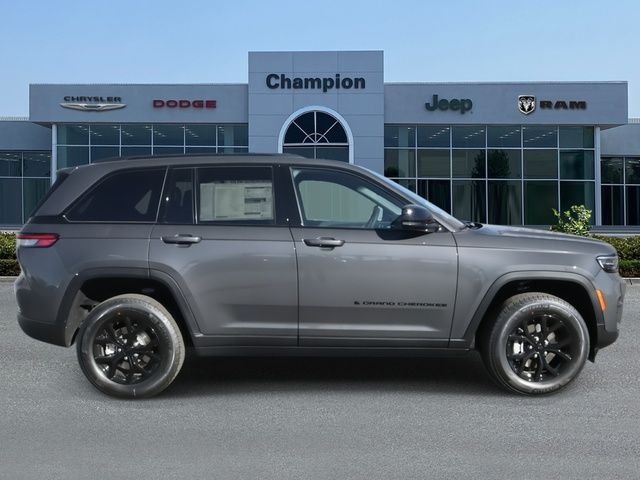 2025 Jeep Grand Cherokee Altitude