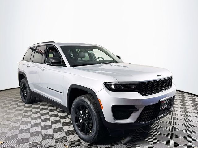 2025 Jeep Grand Cherokee 