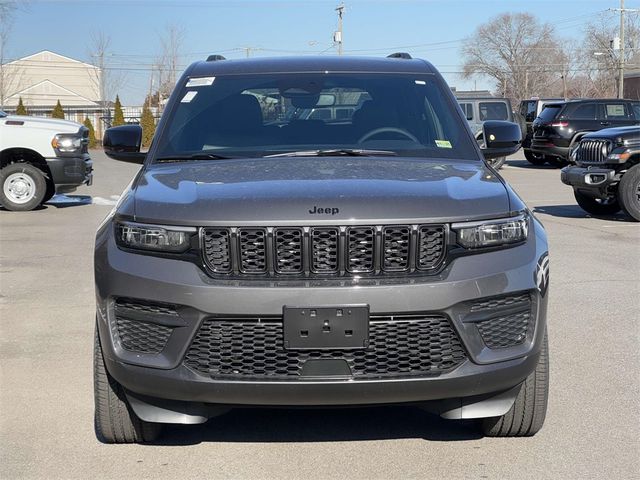 2025 Jeep Grand Cherokee 