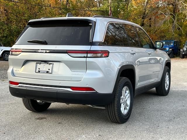 2025 Jeep Grand Cherokee Laredo