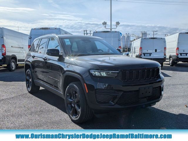 2025 Jeep Grand Cherokee 