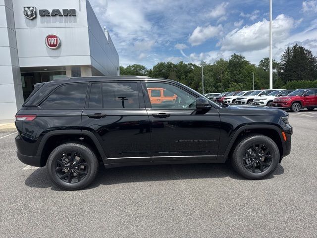 2025 Jeep Grand Cherokee 