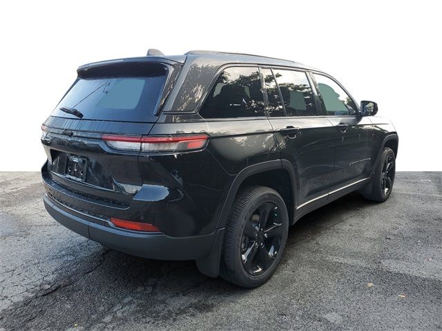 2025 Jeep Grand Cherokee 
