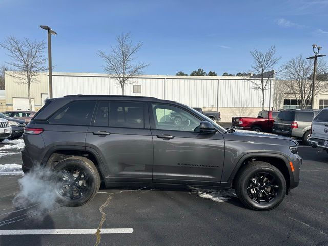 2025 Jeep Grand Cherokee Altitude