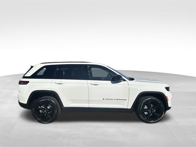 2025 Jeep Grand Cherokee 