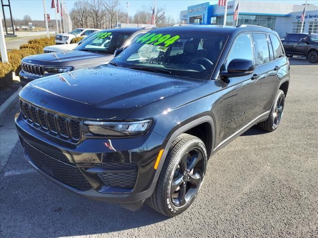 2025 Jeep Grand Cherokee Altitude