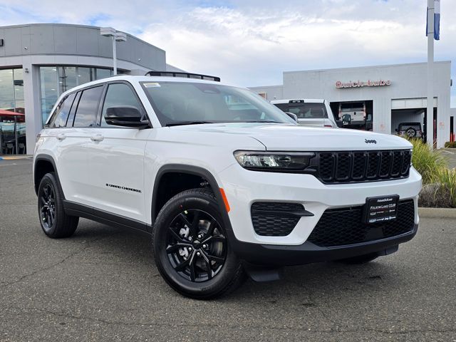 2025 Jeep Grand Cherokee Laredo