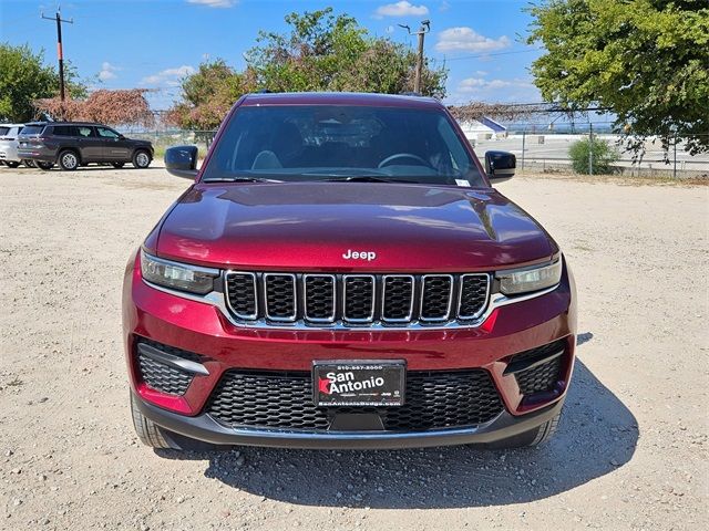 2025 Jeep Grand Cherokee Laredo X