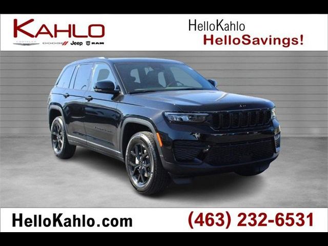 2025 Jeep Grand Cherokee Laredo