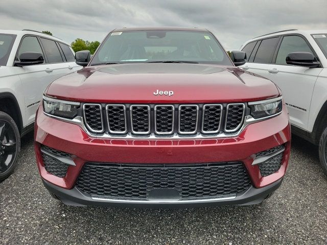 2025 Jeep Grand Cherokee Laredo X