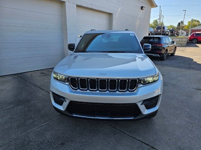 2025 Jeep Grand Cherokee Laredo X