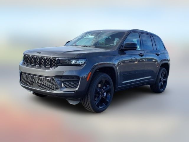 2025 Jeep Grand Cherokee Laredo