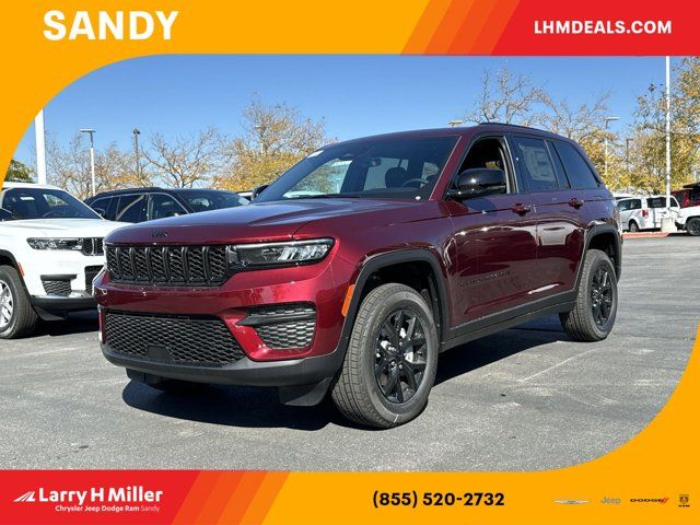 2025 Jeep Grand Cherokee Laredo