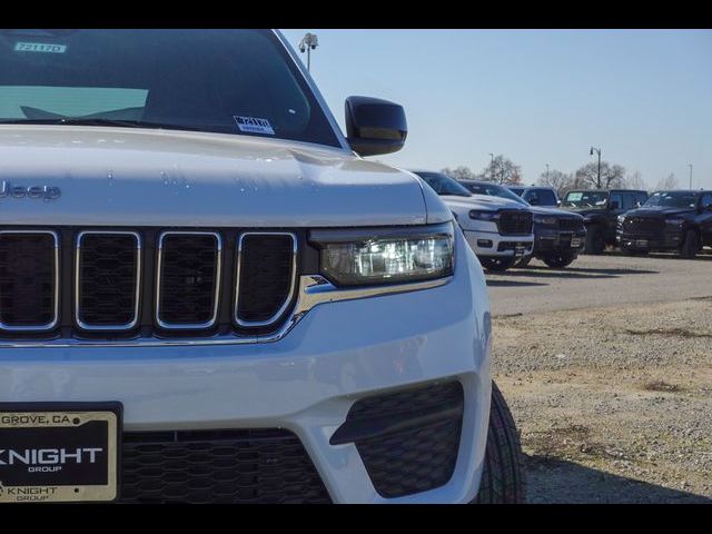 2025 Jeep Grand Cherokee Laredo X