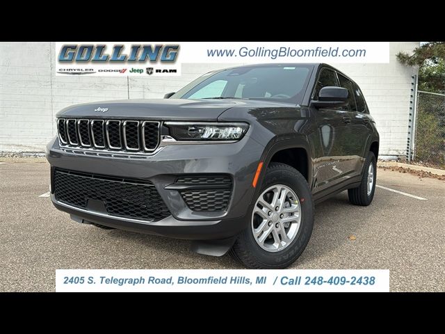 2025 Jeep Grand Cherokee Laredo