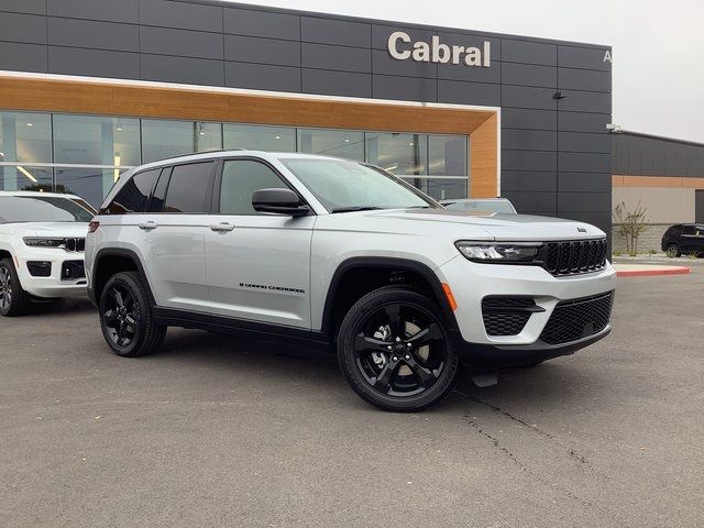 2025 Jeep Grand Cherokee Altitude X