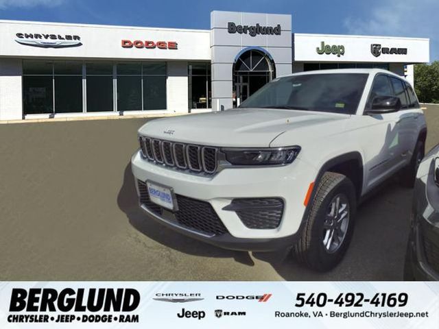 2025 Jeep Grand Cherokee Laredo